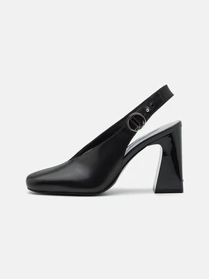 Czółenka Karl Lagerfeld