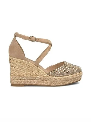 Czółenka na koturnie Alma en Pena