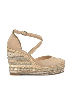 Czółenka na koturnie Alma en Pena