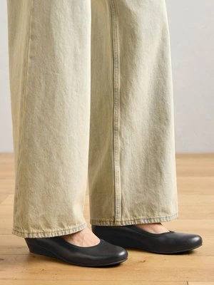 Czółenka na koturnie Gabor Comfort