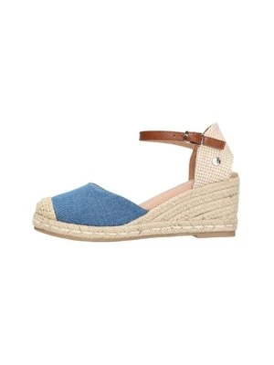 Czółenka na koturnie XTI