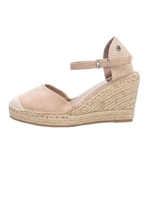 Czółenka na koturnie XTI