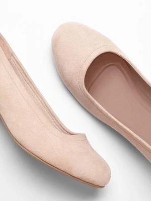 Czółenka na obcasie słupku bonprix