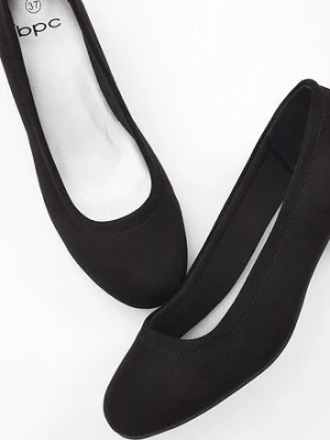 Czółenka na obcasie słupku bonprix