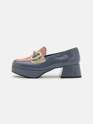 Czółenka na platformie Jeffrey Campbell