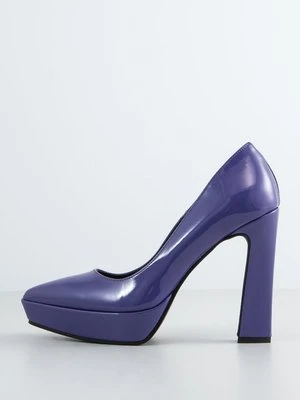 Czółenka na platformie Jonak