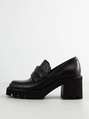 Zdjęcie produktu Czółenka na platformie Kennel + Schmenger