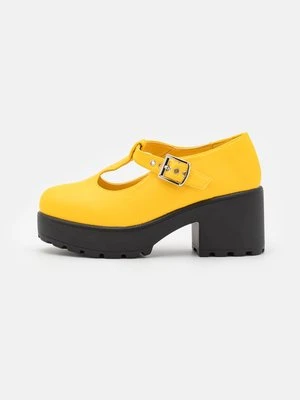 Czółenka na platformie Koi Footwear