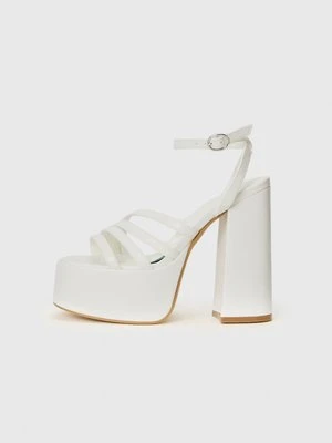 Czółenka na platformie Koi Footwear