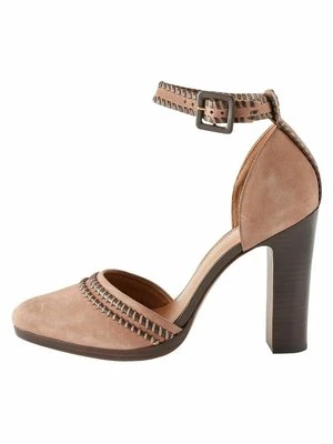 Czółenka na platformie Next