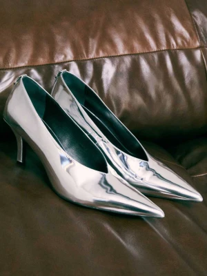 Czółenka New Minimal Shape laminowane Patrizia Pepe srebrny
