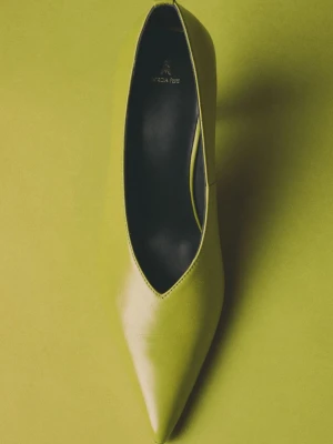 Czółenka New Minimal Shape z lakierowanej skóry PATRIZIA PEPE