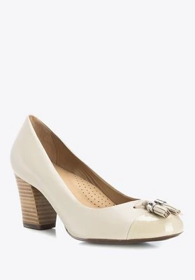 Czółenka skórzane z małymi chwostami Wittchen