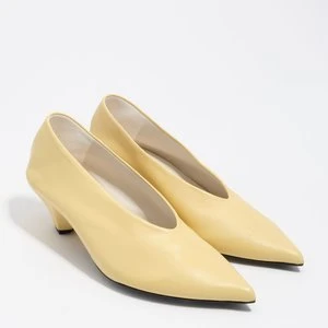Czółenka średni obcas skóra żółte BIMBA Y LOLA
