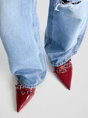 Czółenka Stradivarius