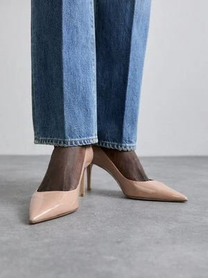 Czółenka Stuart Weitzman