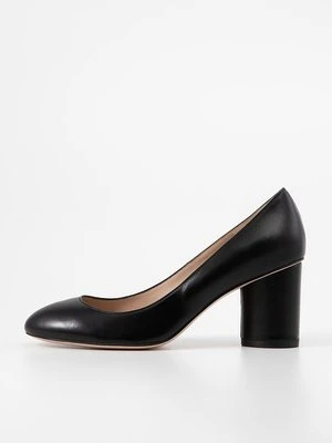 Czółenka Stuart Weitzman