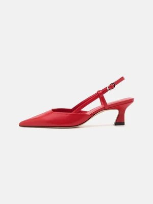 Czółenka Stuart Weitzman