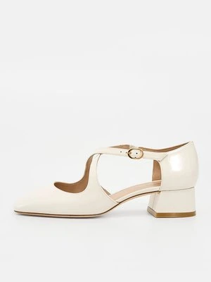 Czółenka Stuart Weitzman
