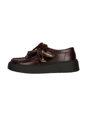 Czółenka sznurowane Clarks