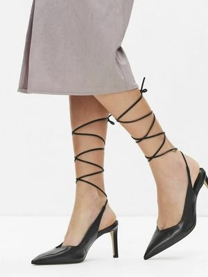 Czółenka sznurowane Next