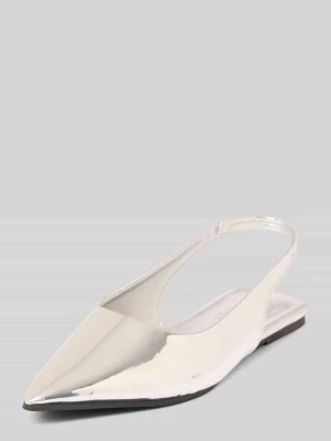 Czółenka z paskiem z tyłu i spiczastym noskiem model ‘AURA-2’ Only