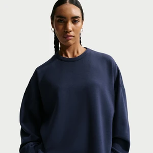 Damska bluza o kroju oversize z półokrągłym dekoltem Dri-FIT Nike 24.7 ImpossiblySoft - Niebieski