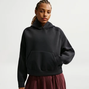 Damska bluza z kapturem o kroju oversize Nike Pregame Fleece - Czerń