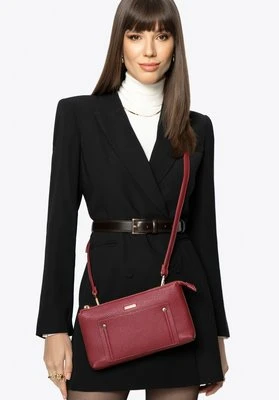 Damska crossbody dwukomorowa z kieszonką czerwona Wittchen