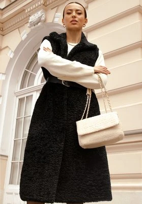 Damska kamizelka ze sztucznego baranka długa czarna Wittchen