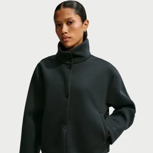Damska kurtka o kroju oversize Nike Article Fleece - Czerń