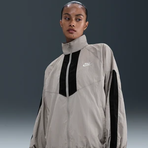 Damska kurtka o kroju oversize Nike Windrunner - Szary