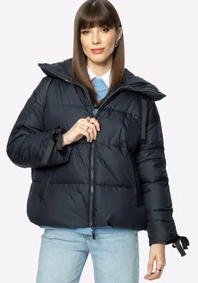 Damska kurtka oversize pikowana ze ściągaczami na rękawach granatowa Wittchen