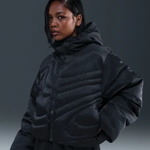 Damska kurtka puchowa o kroju oversize Therma-FIT Nike Sportswear Swoosh Series - Czerń