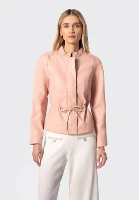Damska kurtka skórzana z paskiem w talii różowa Wittchen