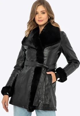 Damska kurtka z futerkiem i paskiem czarna Wittchen