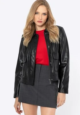 Damska kurtka ze skóry z prostokątnymi kieszeniami czarna Wittchen