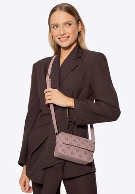 Damska listonoszka z ekoskóry z tłoczoną sygnaturą mała zgaszony róż Wittchen