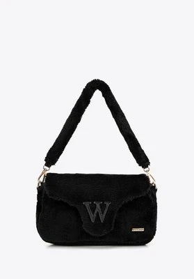 Damska listonoszka z futerkiem czarna Wittchen