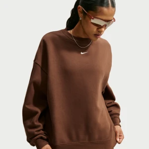 Damska oversizowa bluza z półokrągłym dekoltem Nike Studio Fleece Medium Weight - Brązowy