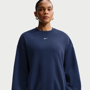 Damska oversizowa bluza z półokrągłym dekoltem Nike Studio Fleece Medium Weight - Niebieski