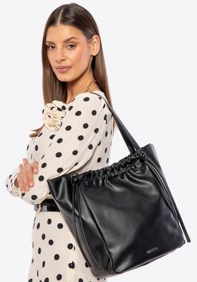 Damska shopperka z ekoskóry z dekoracyjnymi troczkami czarna Wittchen