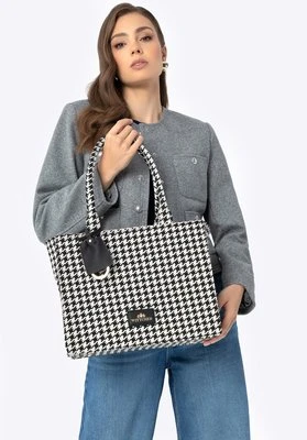 Damska shopperka żakardowa z chwostem czarno - biała Wittchen