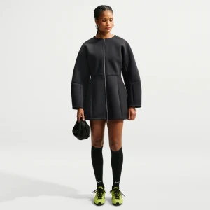 Damska sukienka o kroju oversize Nike Pregame Fleece - Czerń