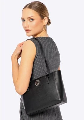 Damska torba na ramię ze skóry czarna Wittchen