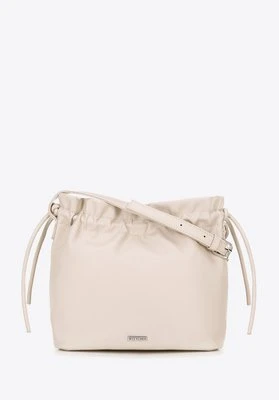 Damska torebka crossbody z dekoracyjnymi wiązaniami kremowa Wittchen