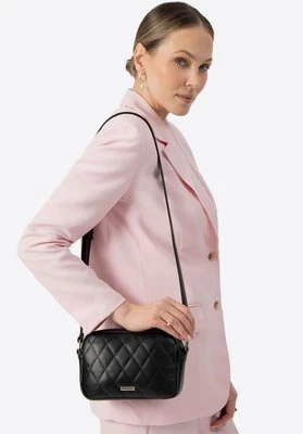 Damska torebka crossbody z imitacji skóry czarna Wittchen
