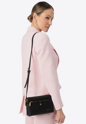 Damska torebka crossbody ze skóry dwukomorowa czarna Wittchen