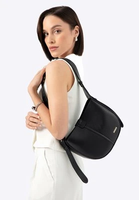 Damska torebka na ramię z imitacji skóry czarna Wittchen