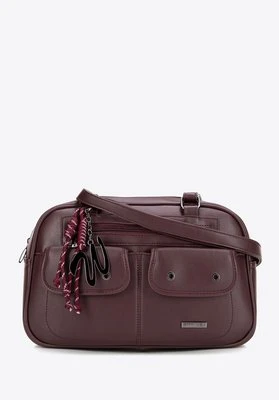 Damska torebka na ramię z imitacji skóry z kieszonkami bordowa Wittchen